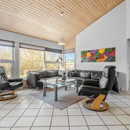 Lovely Home In Blavand With Sauna Exterior photo